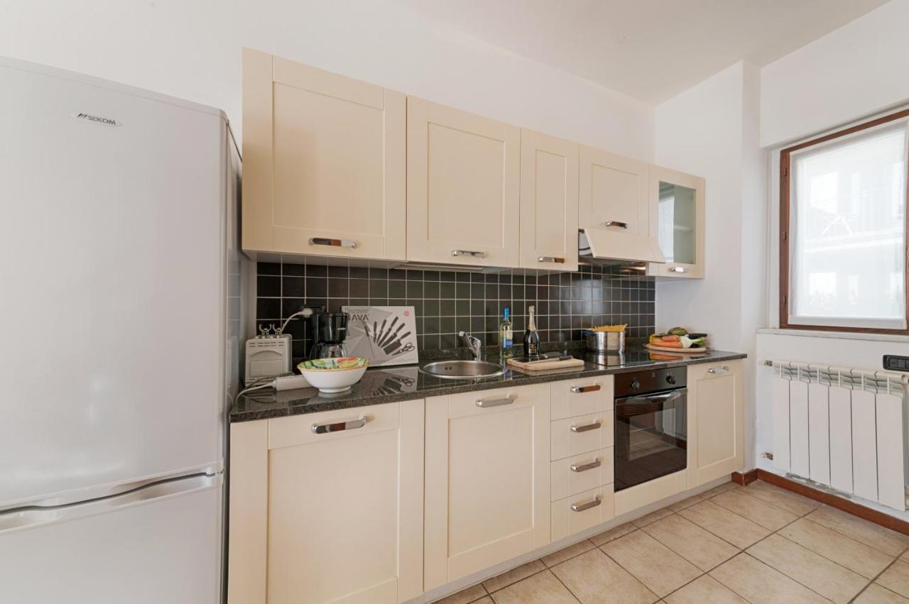 2-Bedroom Lakeview Apartment At The Lake Acquaseria Esterno foto